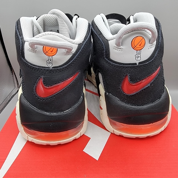 Nike Youth Air More Uptempo Hoops (GS) Shoes White Black Orange DX3360-001 NEW - Picture 4 of 6